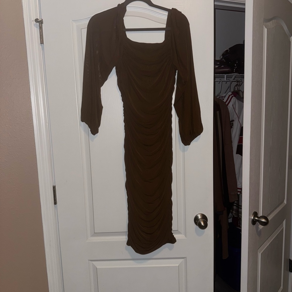 Elegant Brown Midi Dress